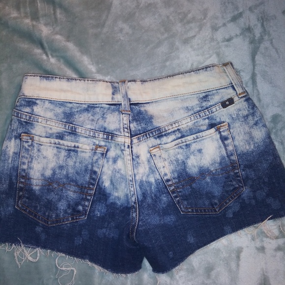 Lucky Brand Women's Cut-Off Denim Shorts - Picture 5 of 5